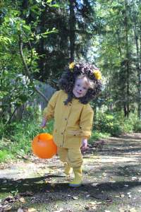 fromthestates fw22 lion costume (19)